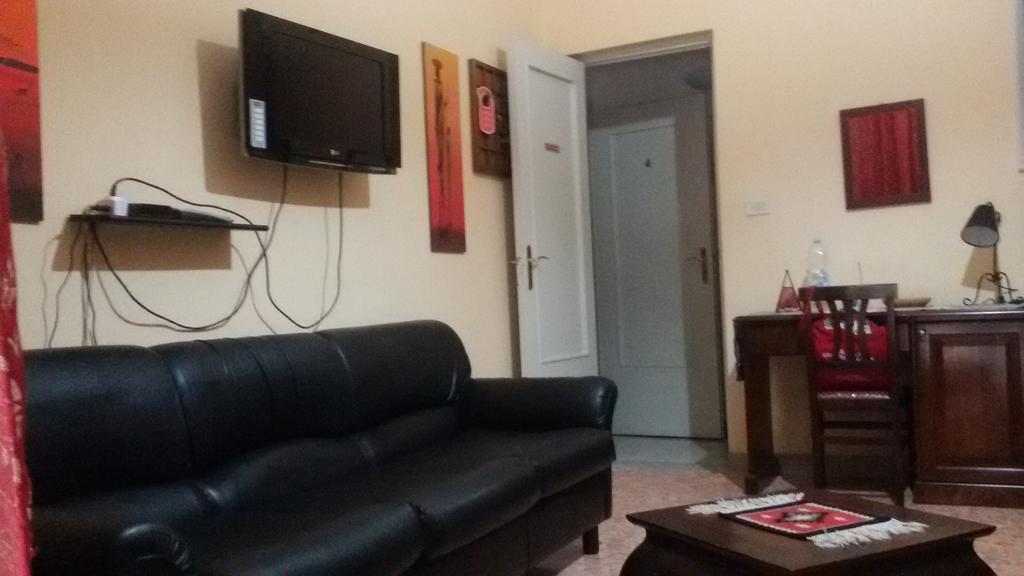 أتشيريالي Aci B&B الغرفة الصورة